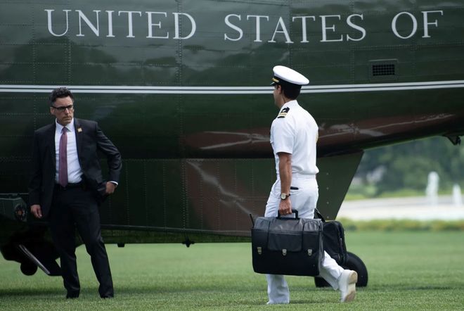 总统「同款」手提箱只需6万8开元棋牌每个CEO都需要一个(图9)